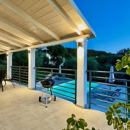Elea Boutique With Private Pool By Dadovillas * 아카라비